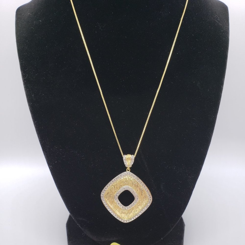 925 Gold tone necklace with diamond outlined pendant
